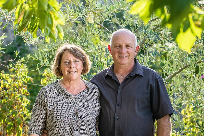 Caroline et Raymond des chambres du presbytère en Aveyron